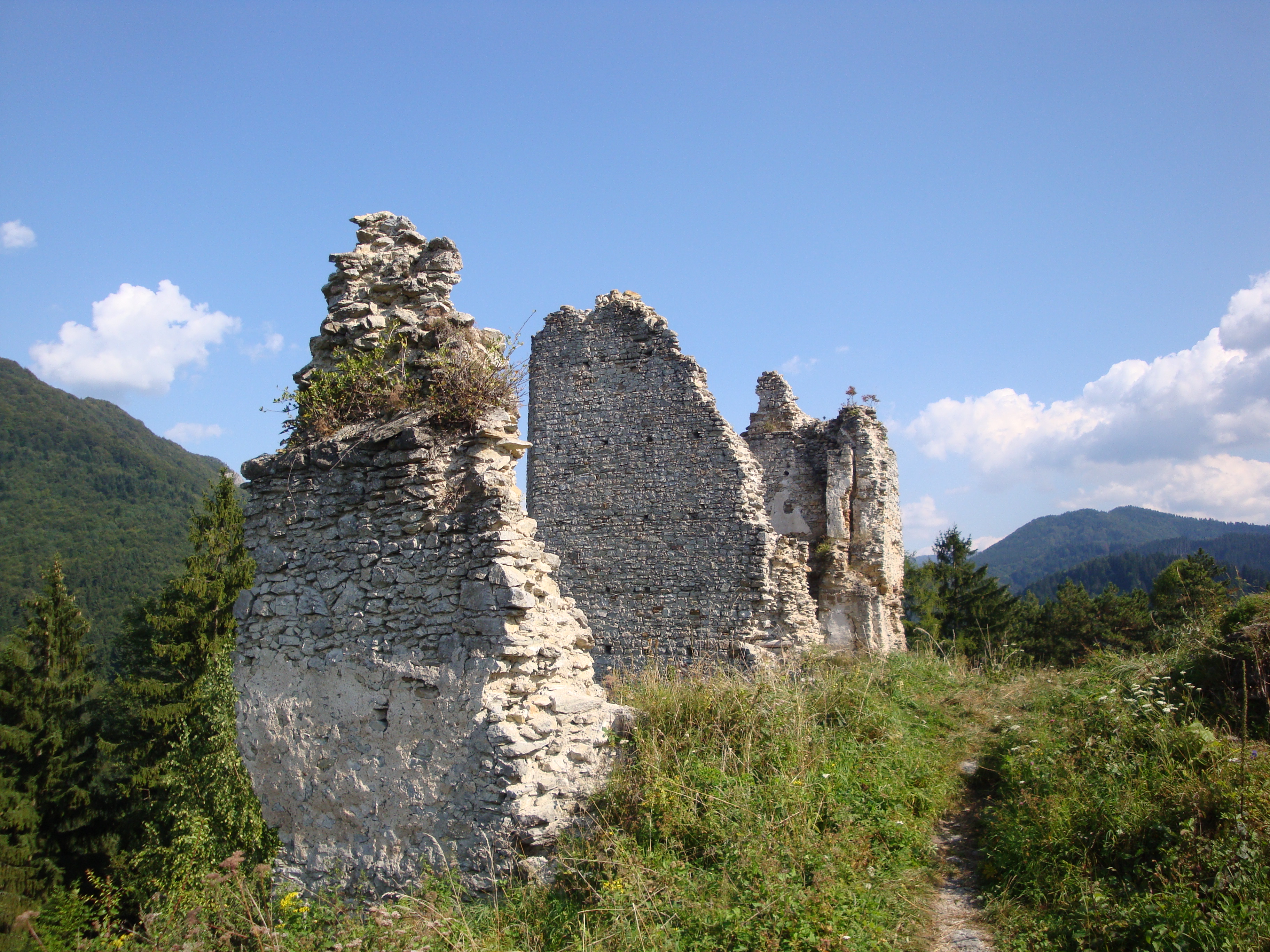Najvyšší bod hradu Sklabiňa1